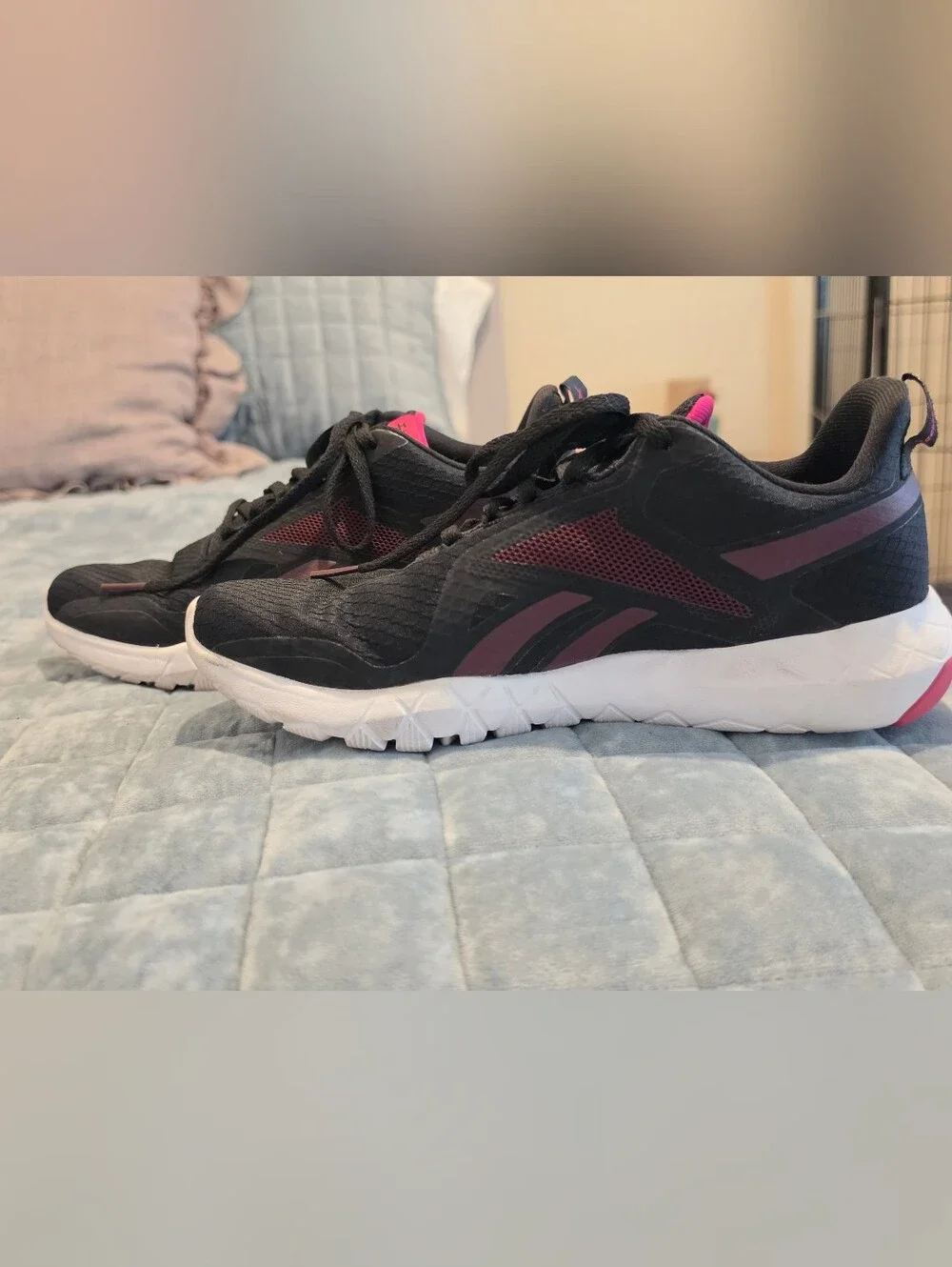 Reebok Women's Black and Pink Athletic Sneakers